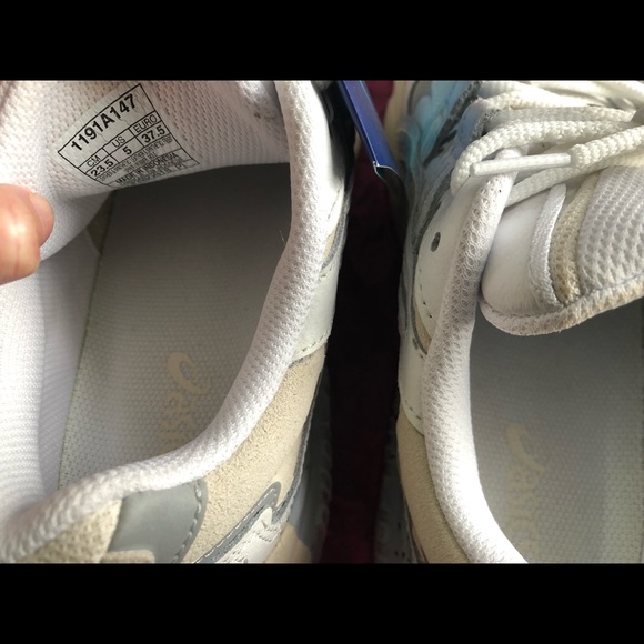 ASICS Gel Kayano 5 6.5 - 7 Beige Cream Chunky Soles Duomax as shown in Lululemon - Picture 10 of 12